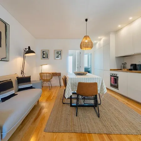 Your Dream Stay: Modern Amenities, Historic Charm 公寓 *